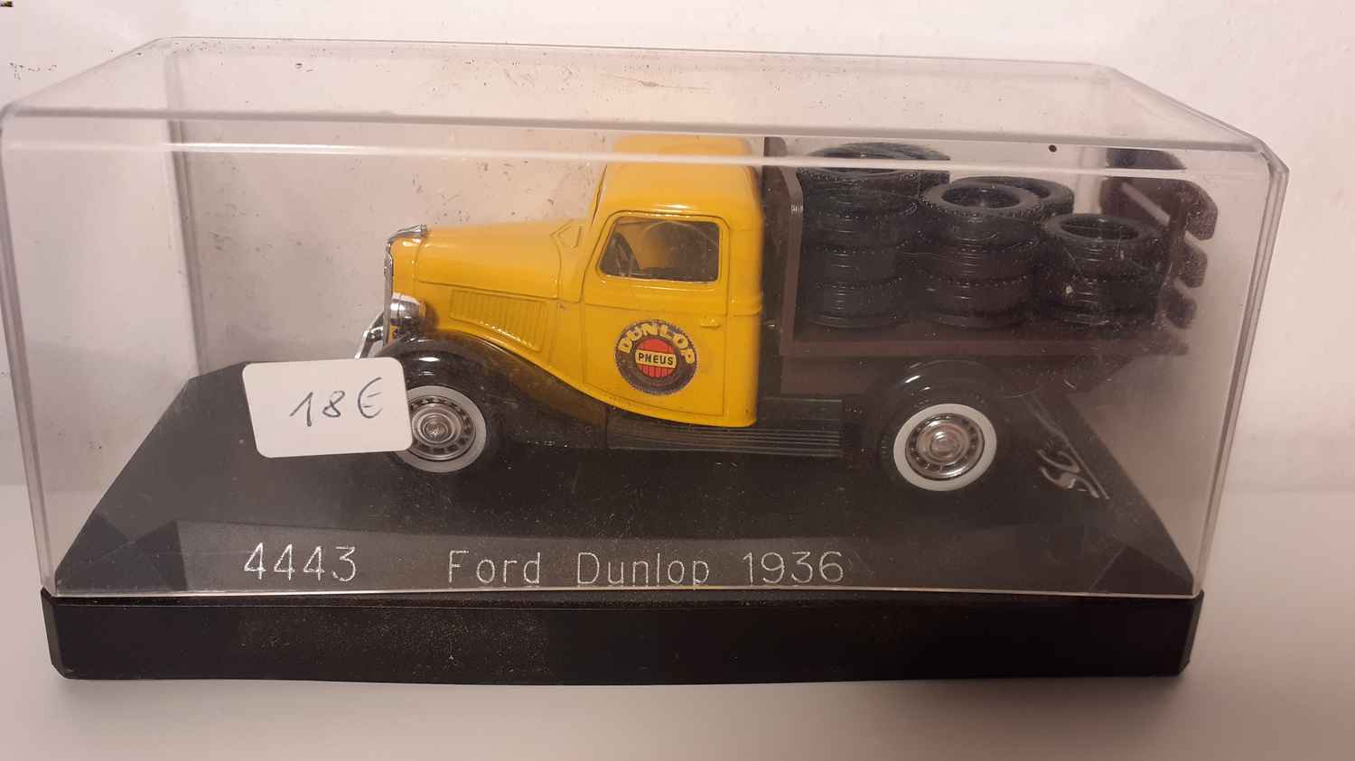 Ford Dunlop plateau pneu de 1936