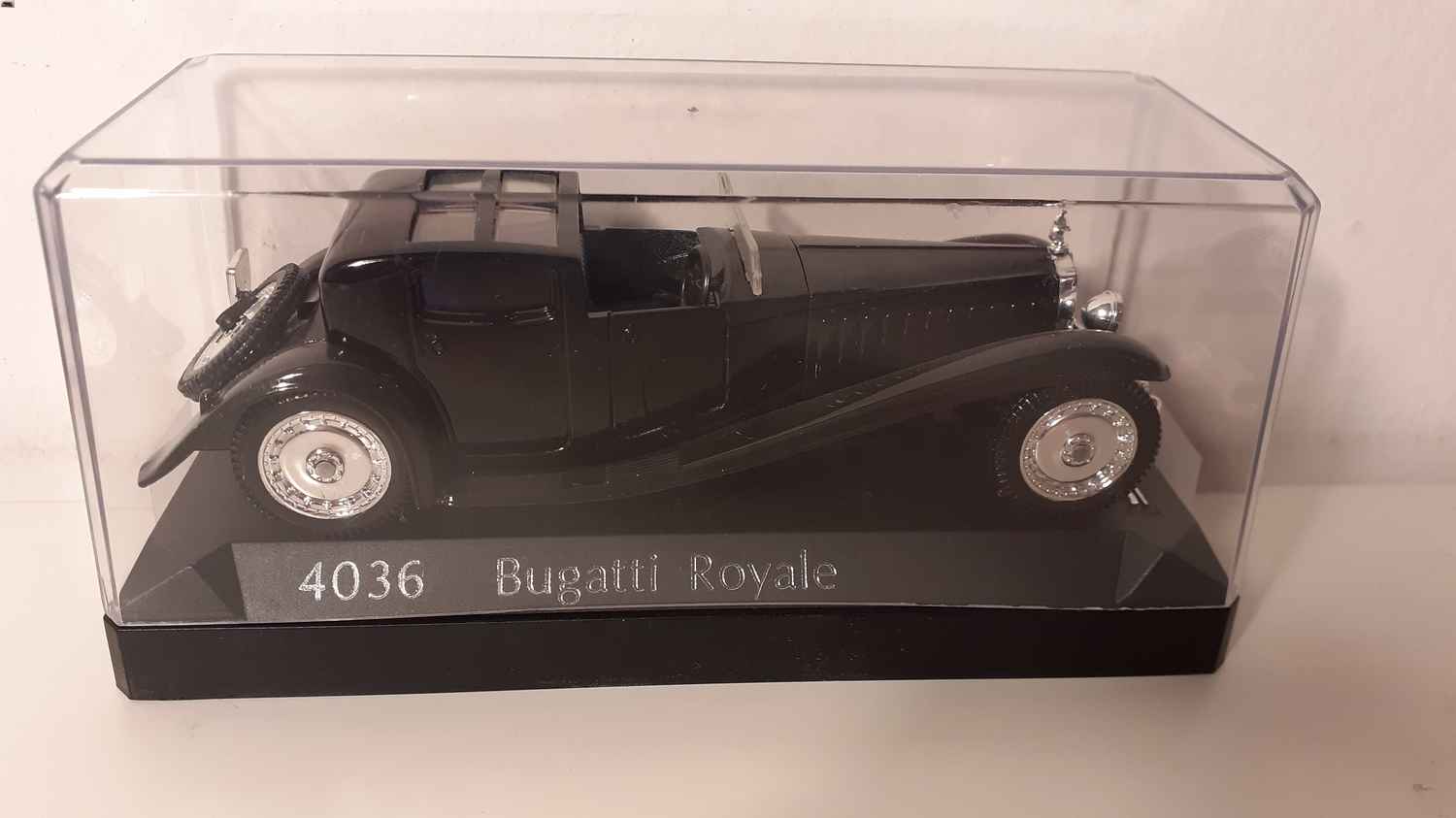 Bugatti royale noire