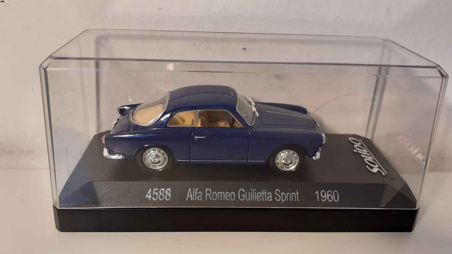 Alfa Roméo Gulietta Sprint bleue de 1960