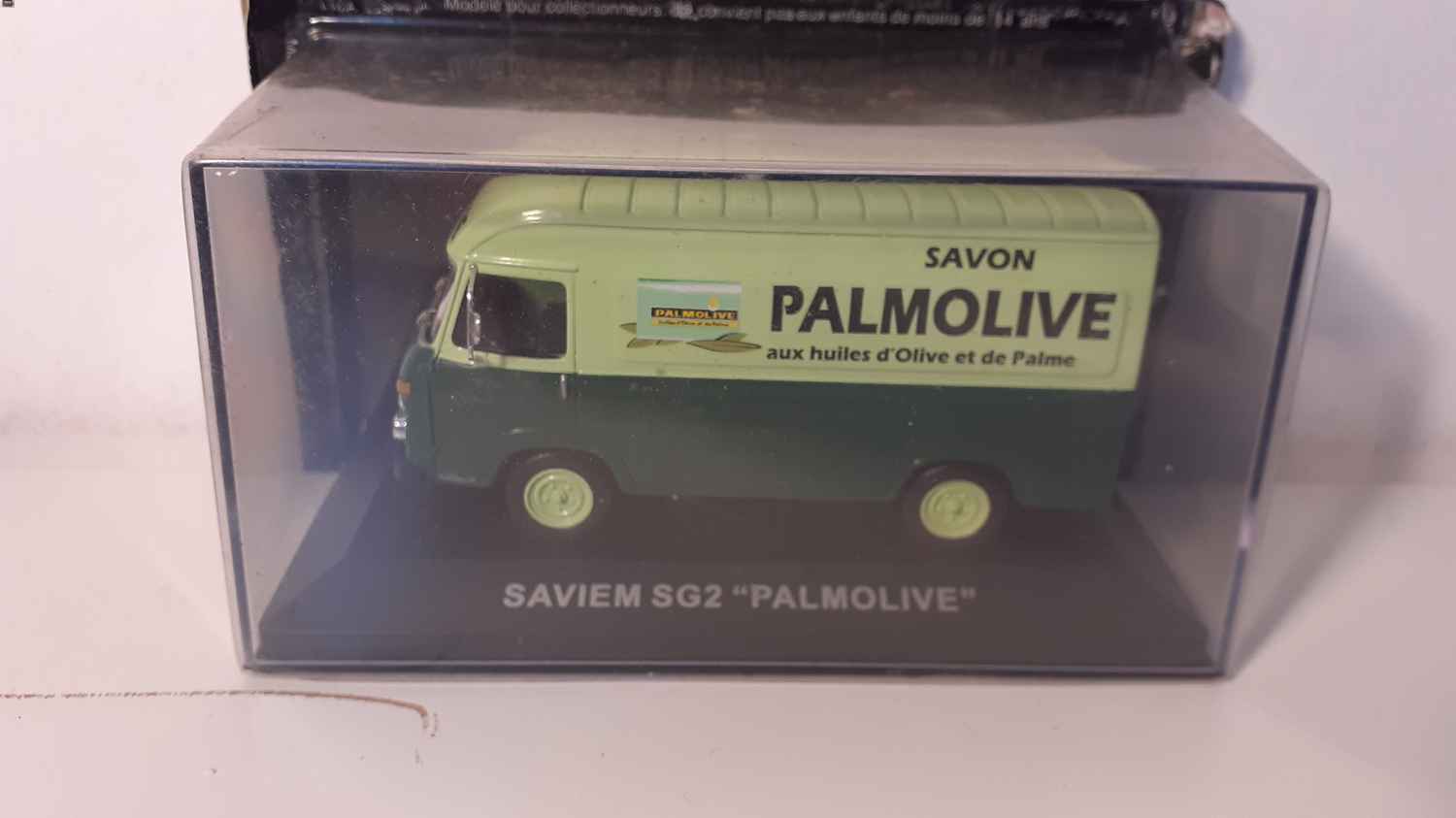 Saviem SG2 avec publicité PALMOLOVE