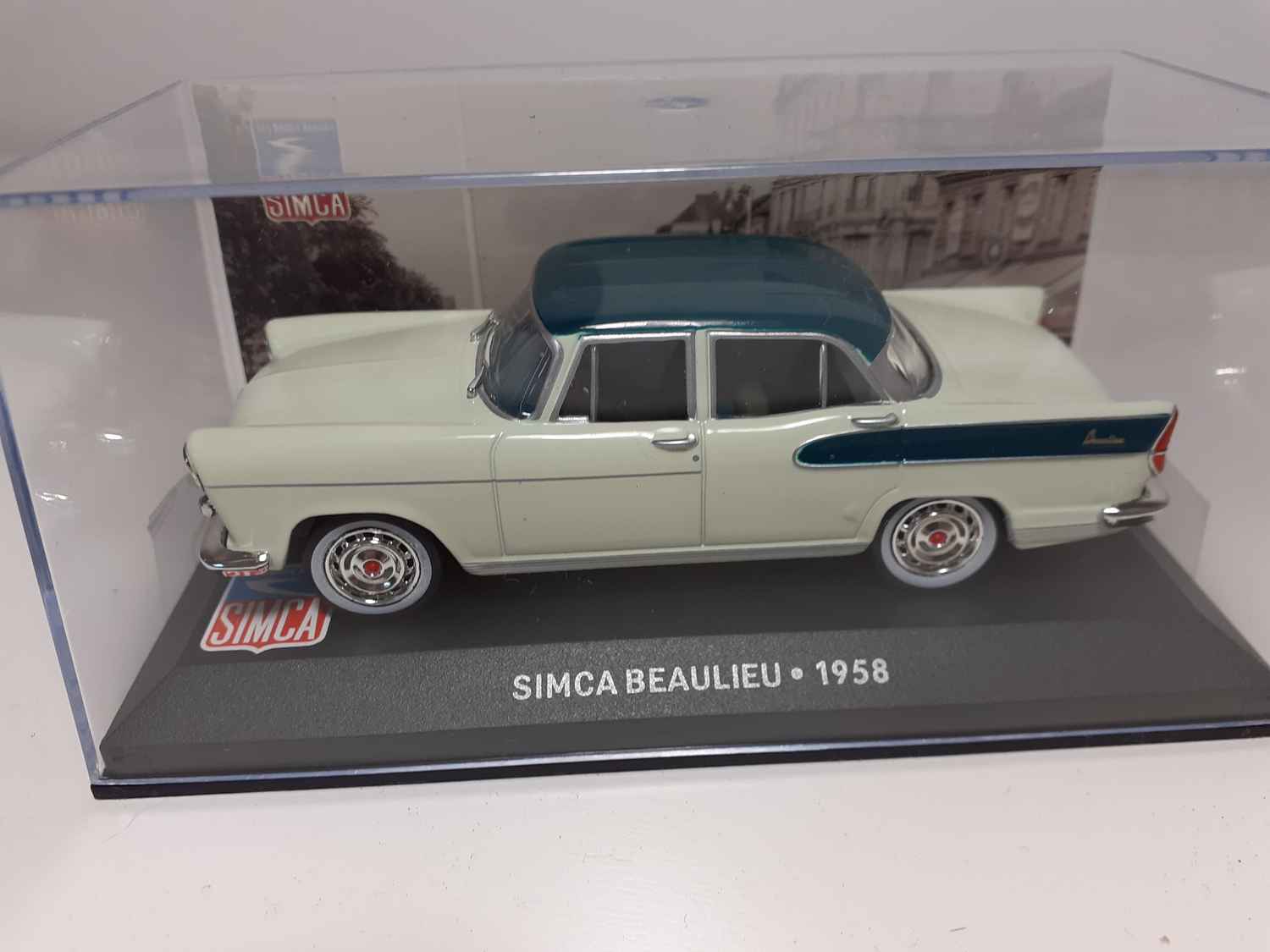 SIMCA Beaulieu verte de 1958