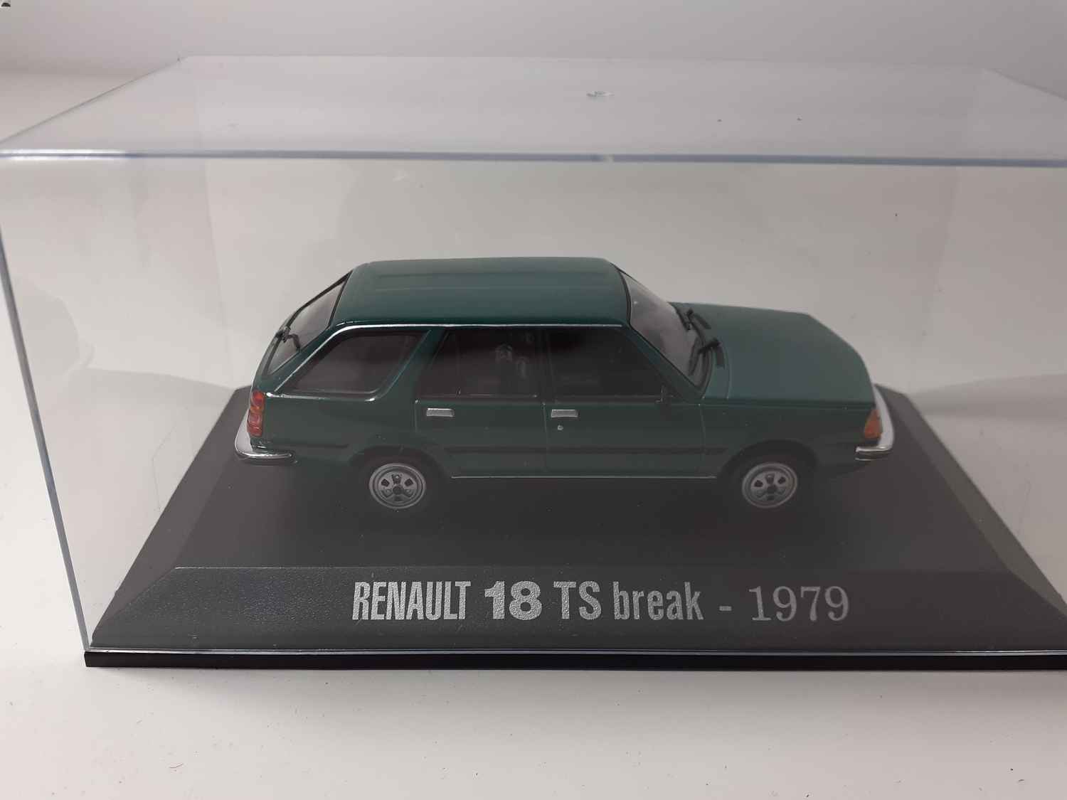 Renault 18 TS break verte de 1979